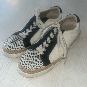 Crown Vintage Sneakers
